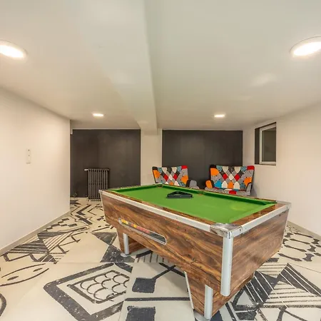 De Luxe Avec Piscine Privee 14 Pers Holiday home