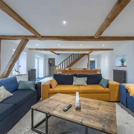 Holiday home De Luxe Avec Piscine Privee 14 Pers
