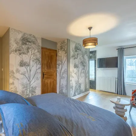 Дом отдыха De Luxe Avec Piscine Privee 14 Pers Клеси