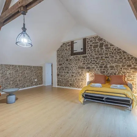 Holiday home De Luxe Avec Piscine Privee 14 Pers *