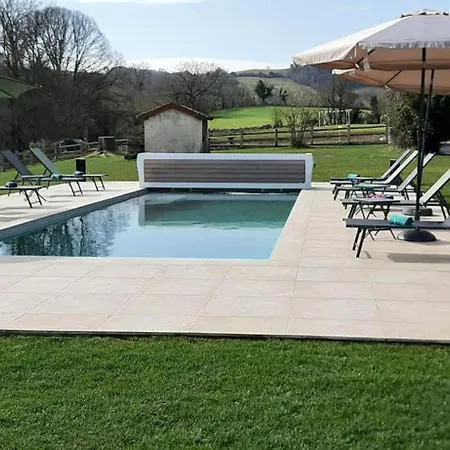 Holiday home De Luxe Avec Piscine Privee 14 Pers
