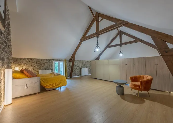 De Luxe Avec Piscine Privee 14 Pers Ferienhaus Clécy