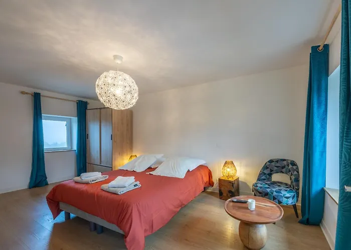 De Luxe Avec Piscine Privee 14 Pers Clécy